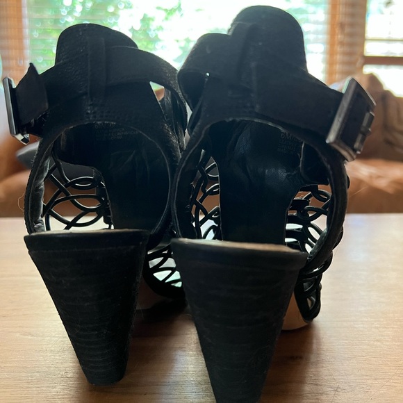 Vince Camuto Size 6 36M black strappy heels - Picture 4 of 10